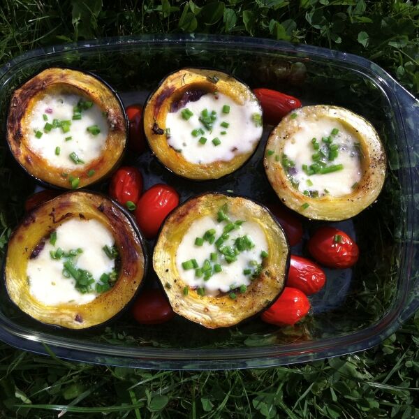 Überbackene Rondini mit Mozzarella und Schnittlauch