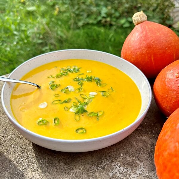 Kürbis-Kokos-Suppe