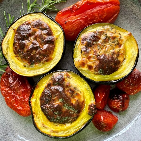 Überbackene Rondini mit Feta-Zwiebel-Füllung