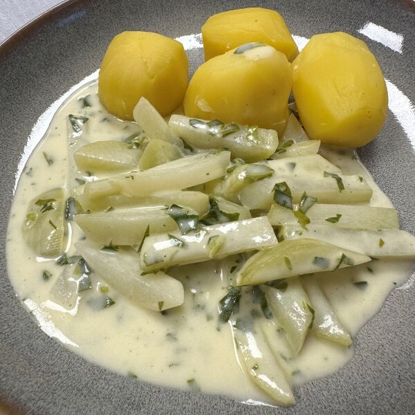 Kohlrabi in Rahmsauce
